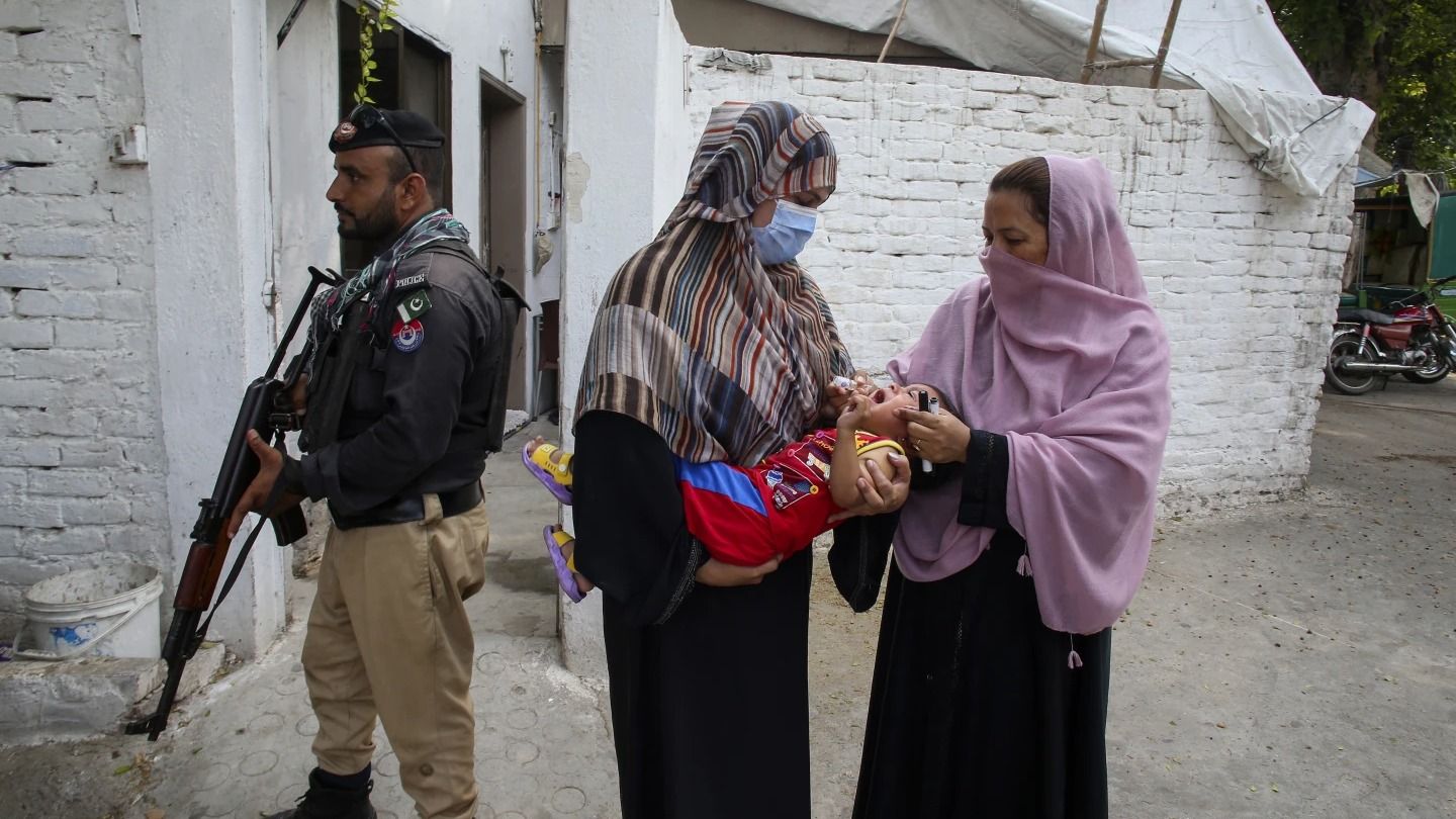 Constable, Polio Worker Killed on First Day of Anti-Polio Campaign in Pakistan