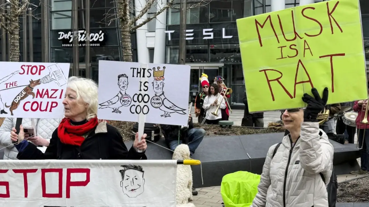 US Against Elon Musk? Anti-DOGE Protests at Tesla Stores Show Increasing Backlash Against Trump’s Ally