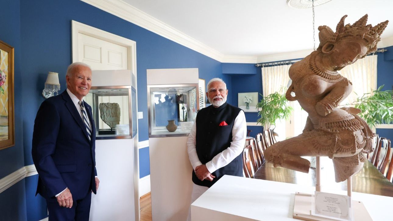 US Returns 297 ‘Illegally Trafficked’ Indian Antiquities to India During PM Modi’s Visit