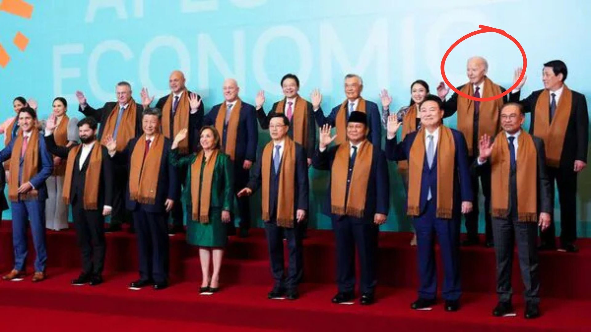 Awkward Moment for Biden as He Gets Corner Row While Xi Takes Centre Stage at Apec Summit