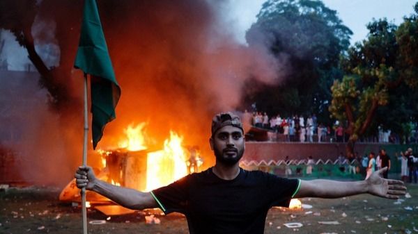 Bangladesh Protest: Miscreants Ignite Fires and Vandalize Six Police Stations in Chittagong