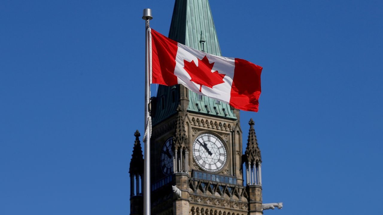 Canada Tightens Study and Work Permits to Curb Temporary Residency Surge