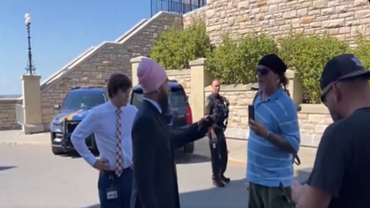 Canadian MP Jagmeet Singh Faces Off with Protesters After Being Heckled, Video Emerges