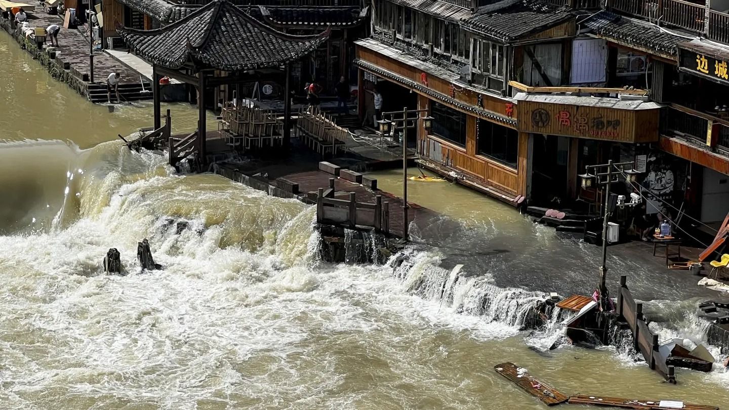 11 Dead, 30 Injured After Highway Bridge Collapse in China’s Shangluo