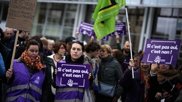 Demonstrators in France Praise Gisèle Pélicot’s Courage in Harrowing Drug and Rape Trial