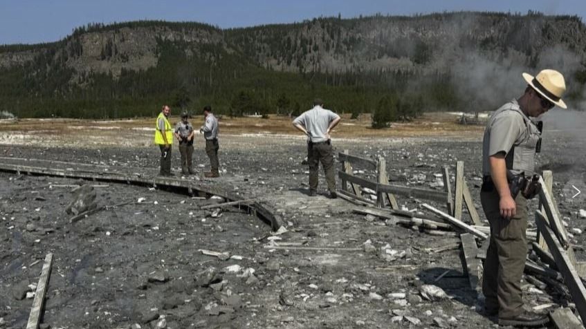 Video: Explosion Rocks Yellowstone National Park, Sends Dozens Running for Safety