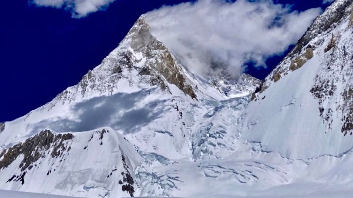 2 Stranded Russian Climbers Rescued After Six Days on Remote Pakistani Peak, 1 Still Missing