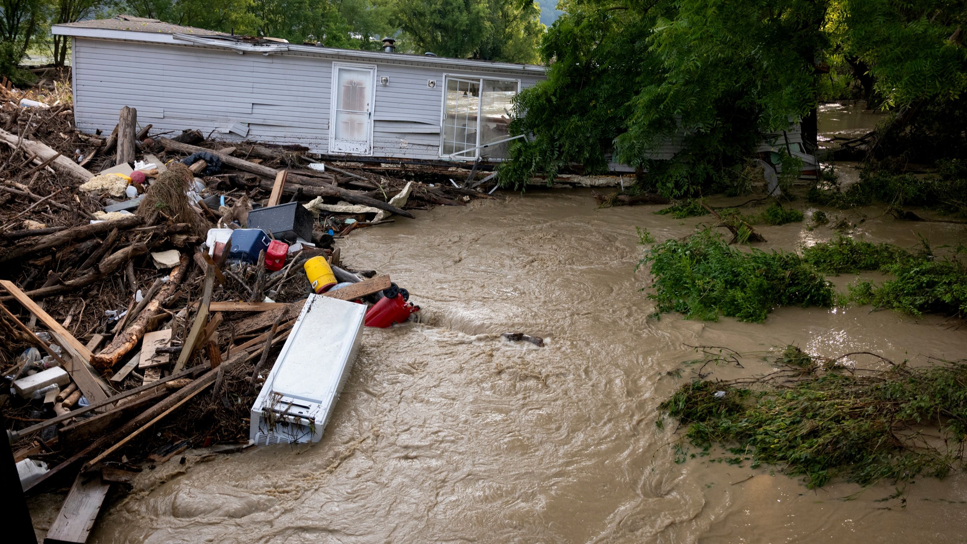 Debby’s Aftermath Leaves Thousands Without Power; Threatens More Flooding in the Carolinas