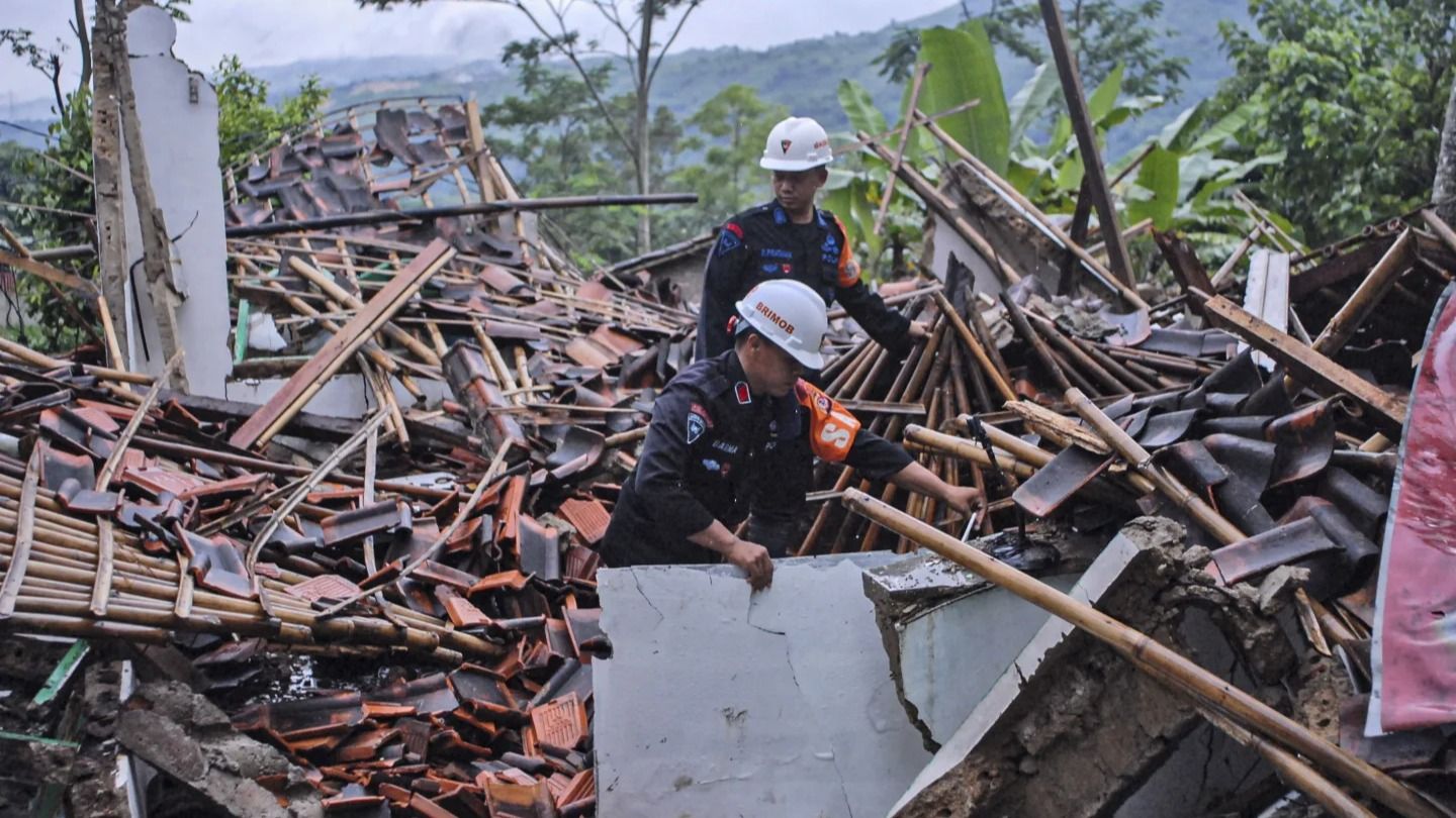 Indonesia: 10 Killed, 2 Missing as Landslides, Flash Floods Hit Java Island