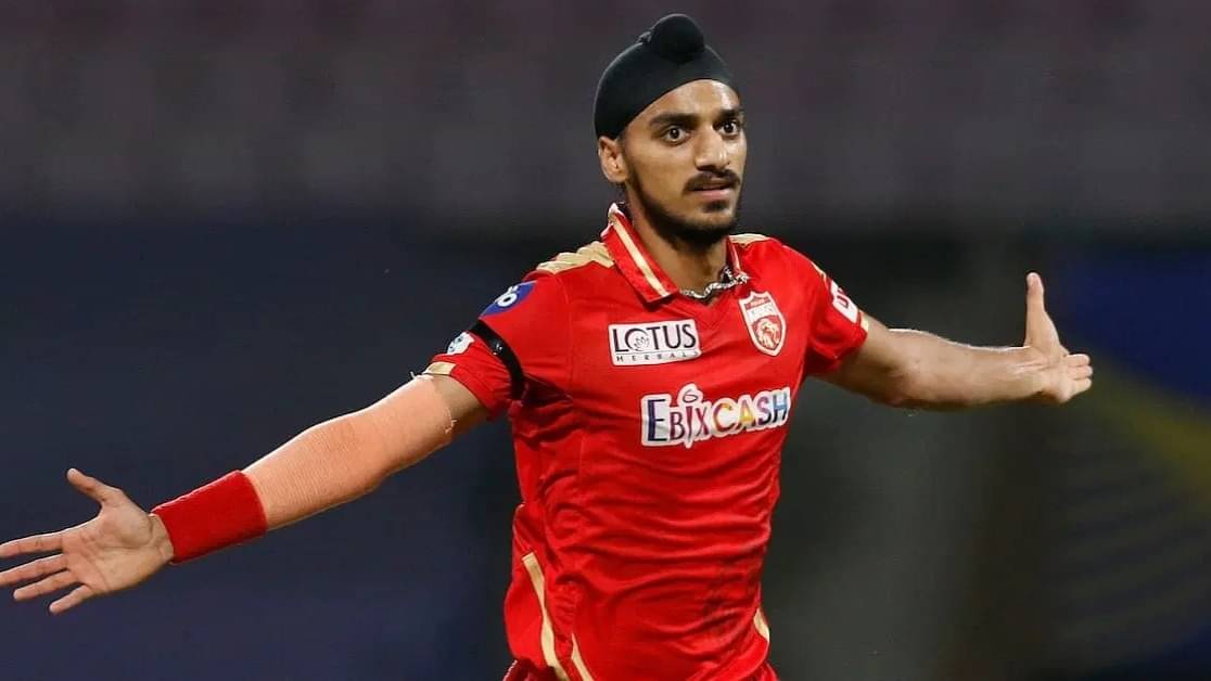 ipl-auction-punjab-kings-buy-arshdeep-singh-by-use-rtm-card-rule-1732444610469-16_9.webp?tr=f-jpeg
