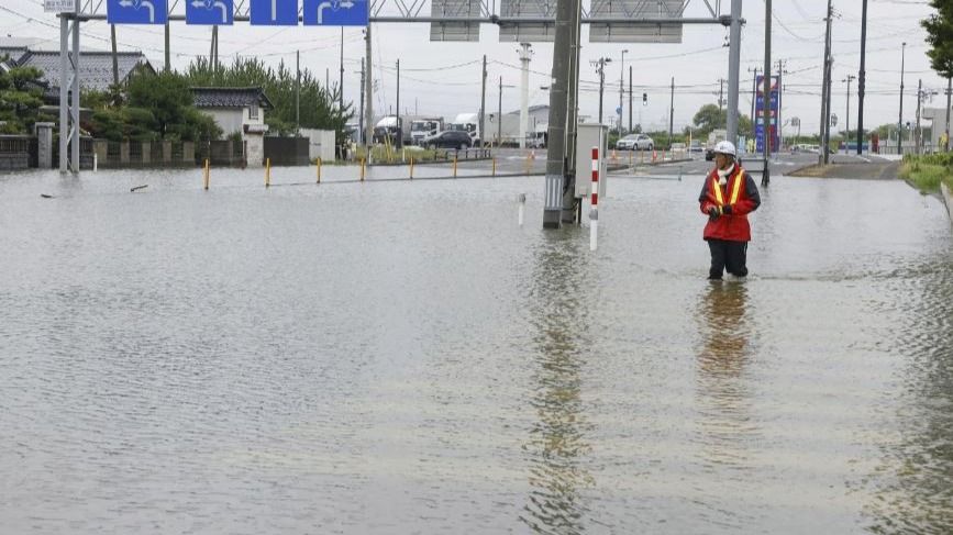 Rain Wreaks Havoc in Japan, Bullet Train Services Partially Suspended