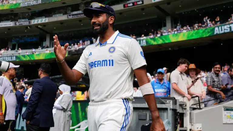 jasprit-bumrah-during-ind-vs-aus-boxing-day-test-1735222897034-16_9.webp?tr=f-jpeg