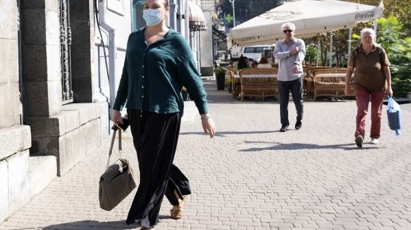 Kyiv Residents Asked to Stay Indoors as Air Pollution Blankets the Ukrainian Capital