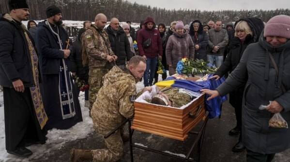 Bloodied Ukrainian Troops Risk Losing More Hard-Won Land in Kursk to Russia