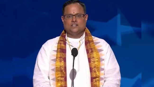 Meet Rakesh Bhatt: The Hindu Priest Who Led The Vedic Prayers at Democrat Event