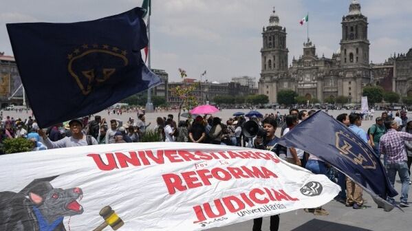 Mexico’s Senate Approves Contentious Judicial Overhaul After Protesters Storm Chamber