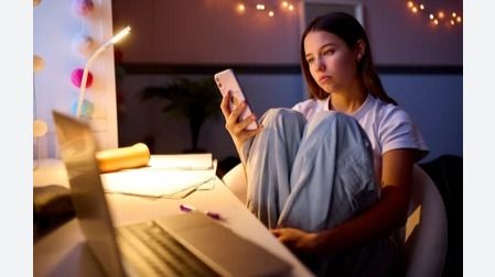 Nearly Half of US Teens Are Online ‘Constantly’, Pew Report Finds