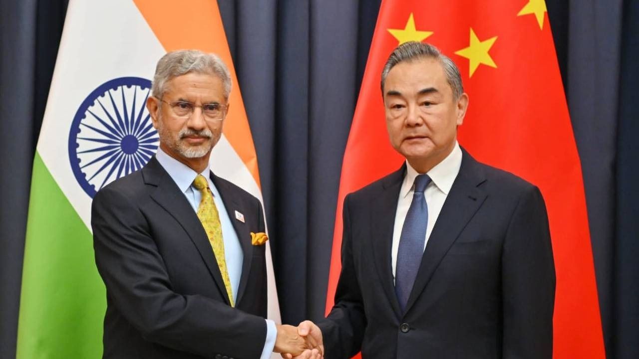 Jaishankar Discusses Border Disengagement with Chinese Counterpart at G20 Summit