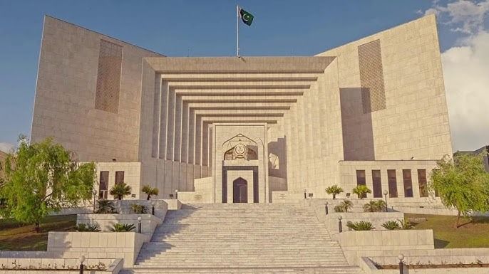 Pakistan Limits Chief Justice’s Term to 3 Years