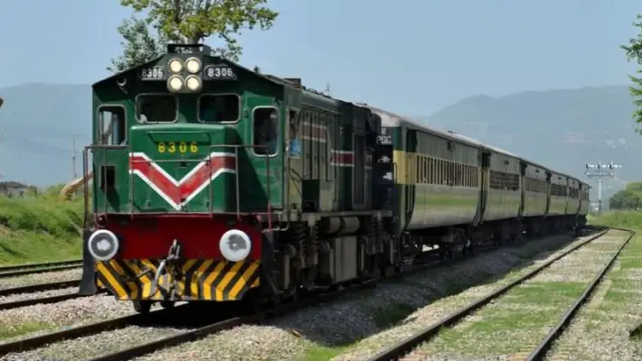 Pakistan Train Hijacked LIVE: Balochistan Liberation Army Attack Jaffar Express, 6 Pak Soldiers Killed