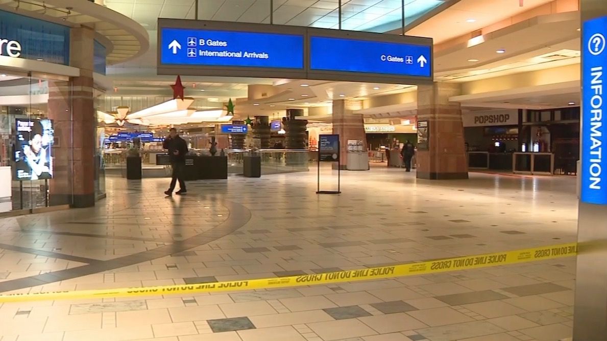 3 Injured In Christmas Shooting At Phoenix Airport In United States