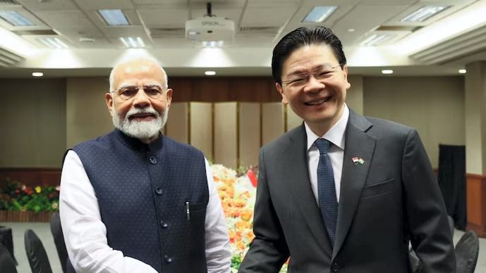 PM Modi Discusses Ways to Boost Bilateral Cooperation With Singapore President