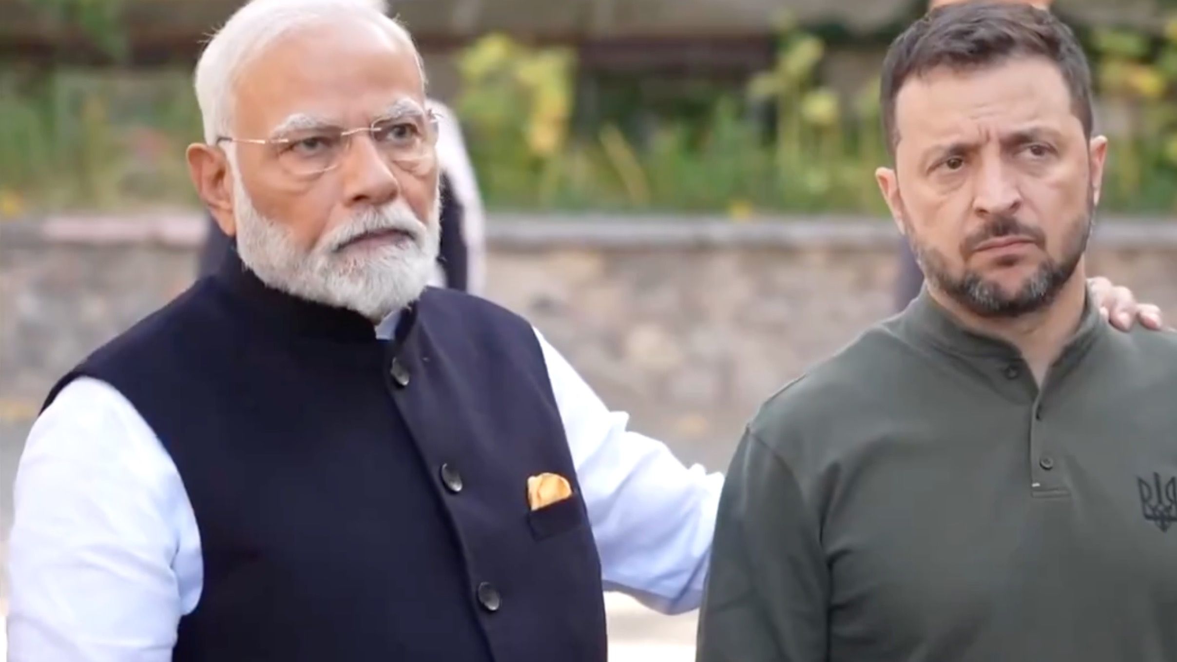 Watch Modi S Hand On Zelenskyy S Shoulder Walk And Talk During