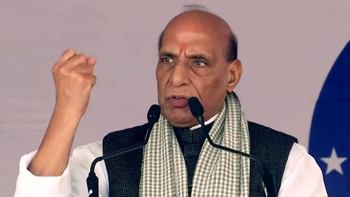 संरक्षणः संरक्षण मंत्रालयाने तीन वर्षांसाठी 6 कंपन्या वाढल्या, या कंपन्या २०१२ पासून डीडीपी रडारवर आहेत संरक्षणः संरक्षण मंत्रालयाने तीन वर्षांसाठी 6 कंपन्या वाढल्या, या कंपन्या २०१२ पासून डीडीपी रडारवर आहेत