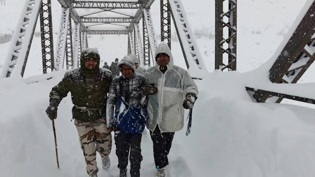 55 अडकले, 47 सुटका केली … 8 मजूर जलद शोधतात; पंतप्रधान मोदींनी सीएम पुष्कर धमीकडून अद्यतने घेतली