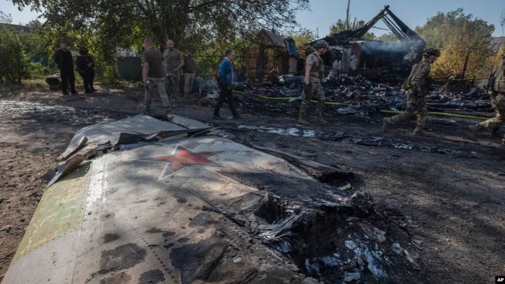 Russian Fighter Jet Shot Down By Ukraine, Moscow Claims of Further Advancement In Donetsk