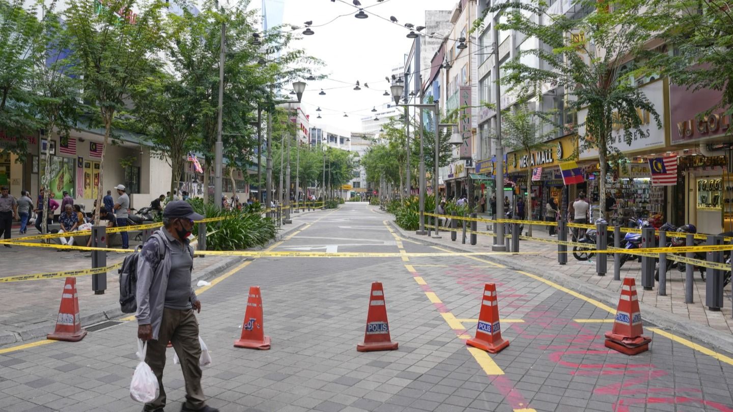 Search for Indian Tourist in Kuala Lumpur Sinkhole Faces New Challenges