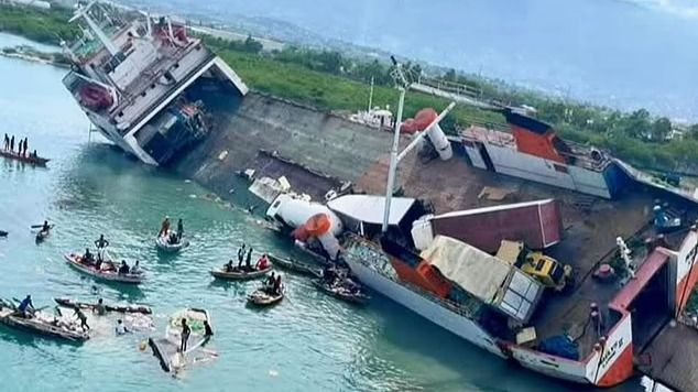 Ship Capsizes At Haiti Port, 7 Dead And 17 Injured