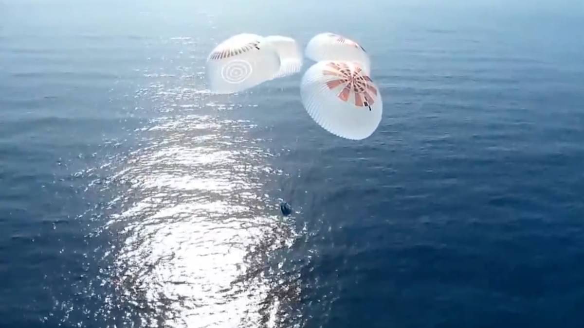 Sight To Behold: Four Space Tourists Splash Down in Pacific After Private Flight Over Earth’s North, South Pole