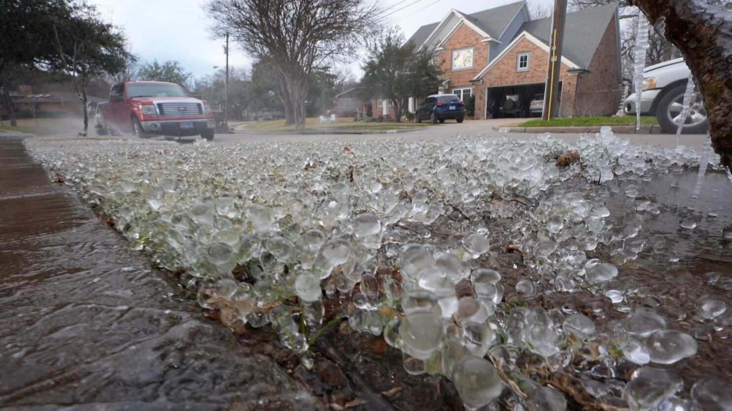 Schools Cancel Classes Across Southern US as Another Burst of Winter Storms Move In