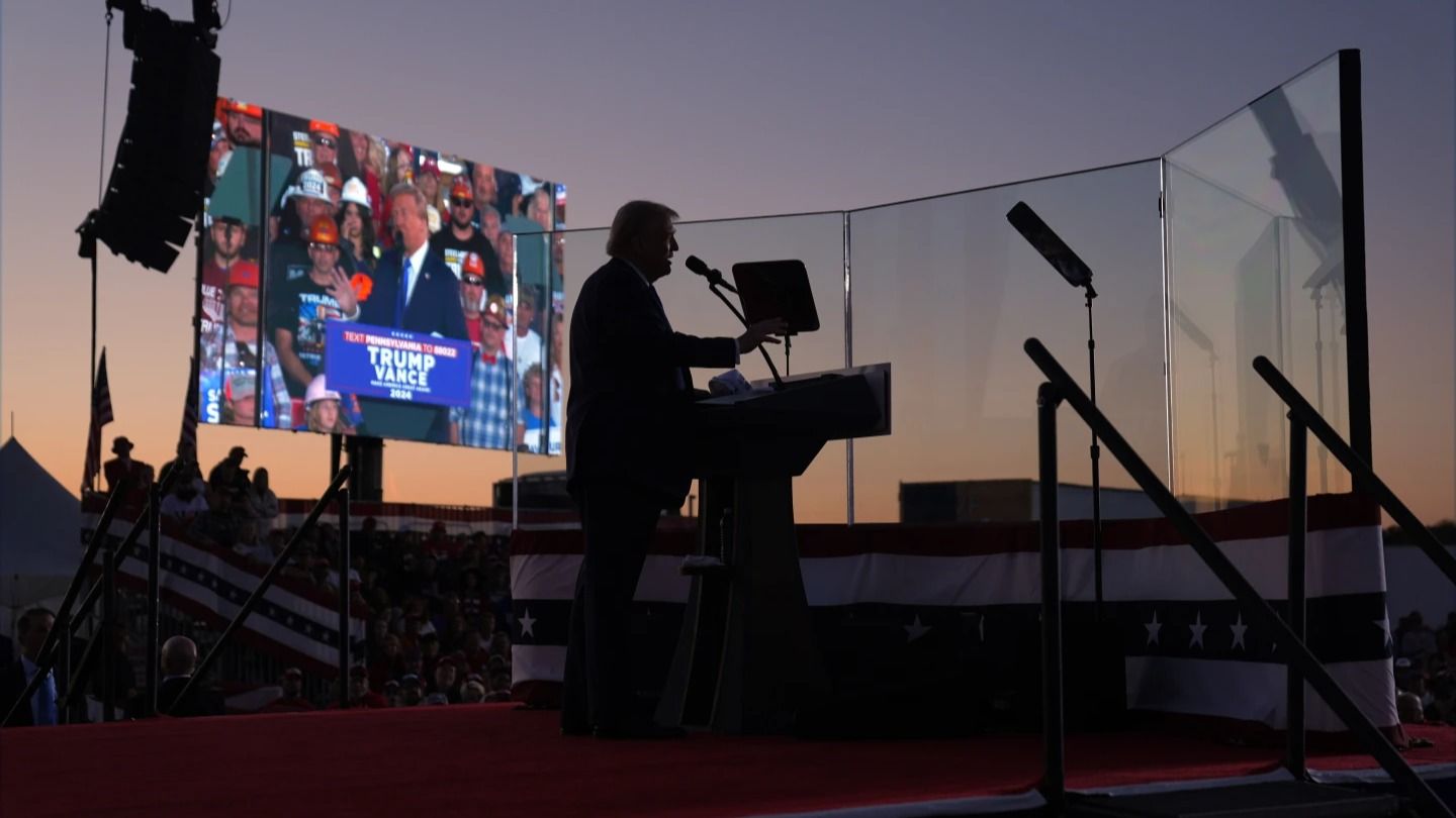 Trump Rebuilds Democrats’ ‘Blue Wall’ States With Red Bricks