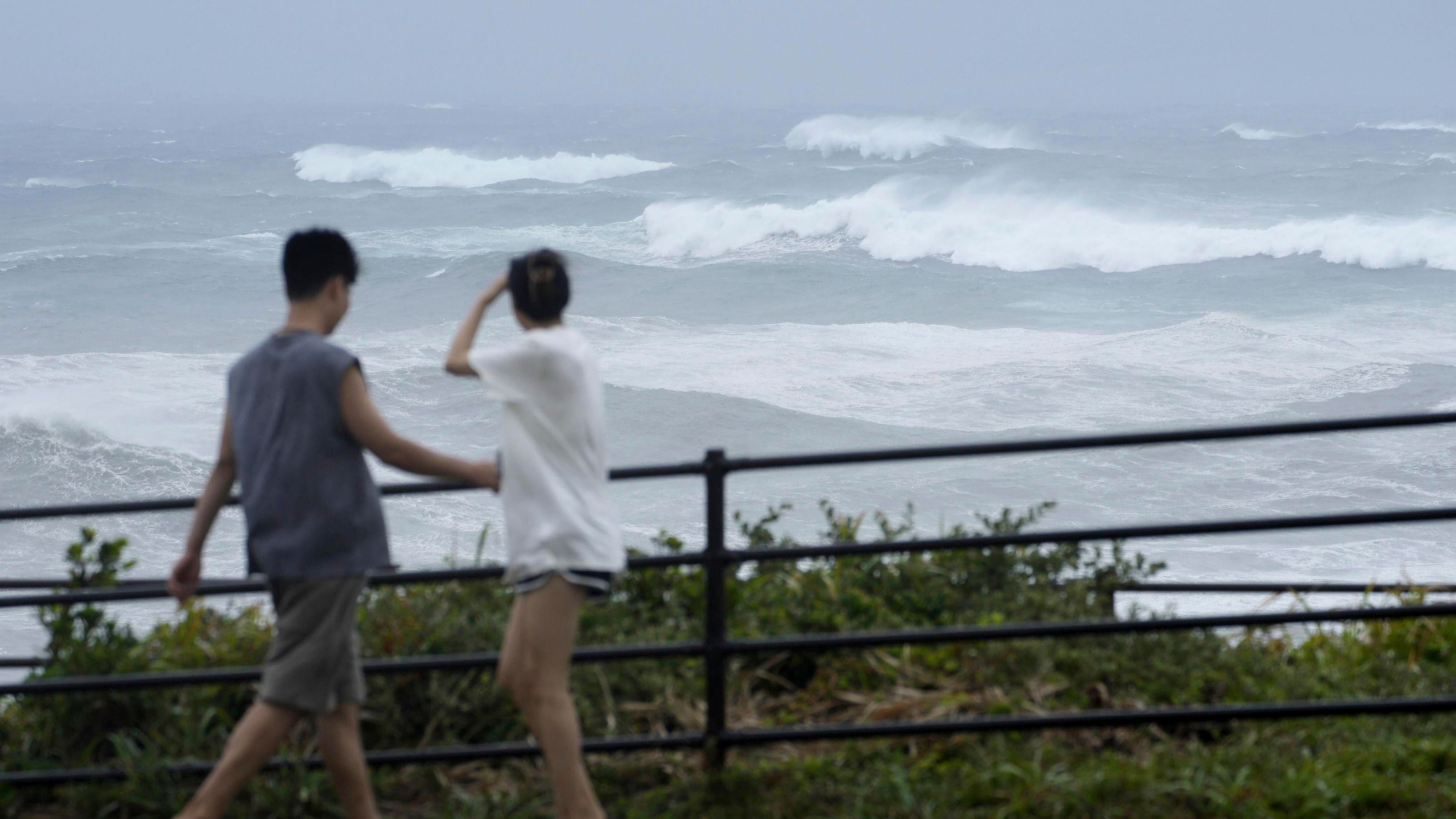 Typhoon Ampil Moves Away from Japan as Train Services Resume, No Major Damage is Reported