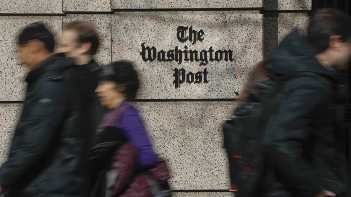 Washington Post Loses 2 Lakh Subscribers After Jeff Bezos Blocks Kamala Harris Endorsement