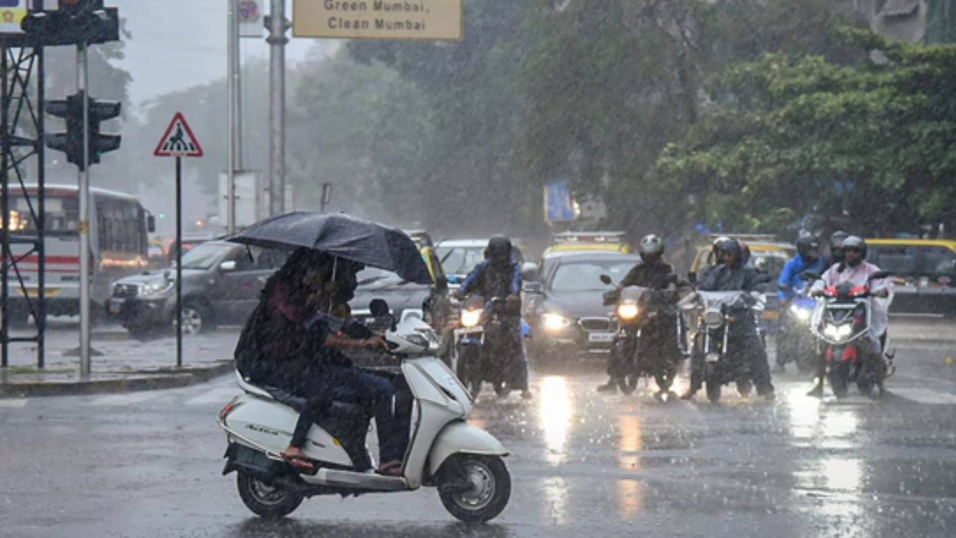 Mumbai Monsoon Rain Lashes Several Parts Of City Travel Disrupted