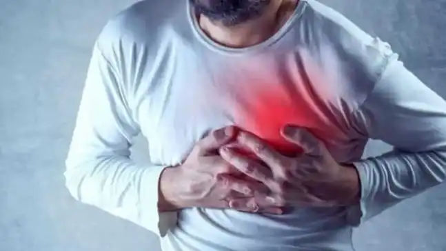 ‘Need to Rush to Work’: First Thing Chinese Man Says After Being Revived from Heart Attack at Railway Station