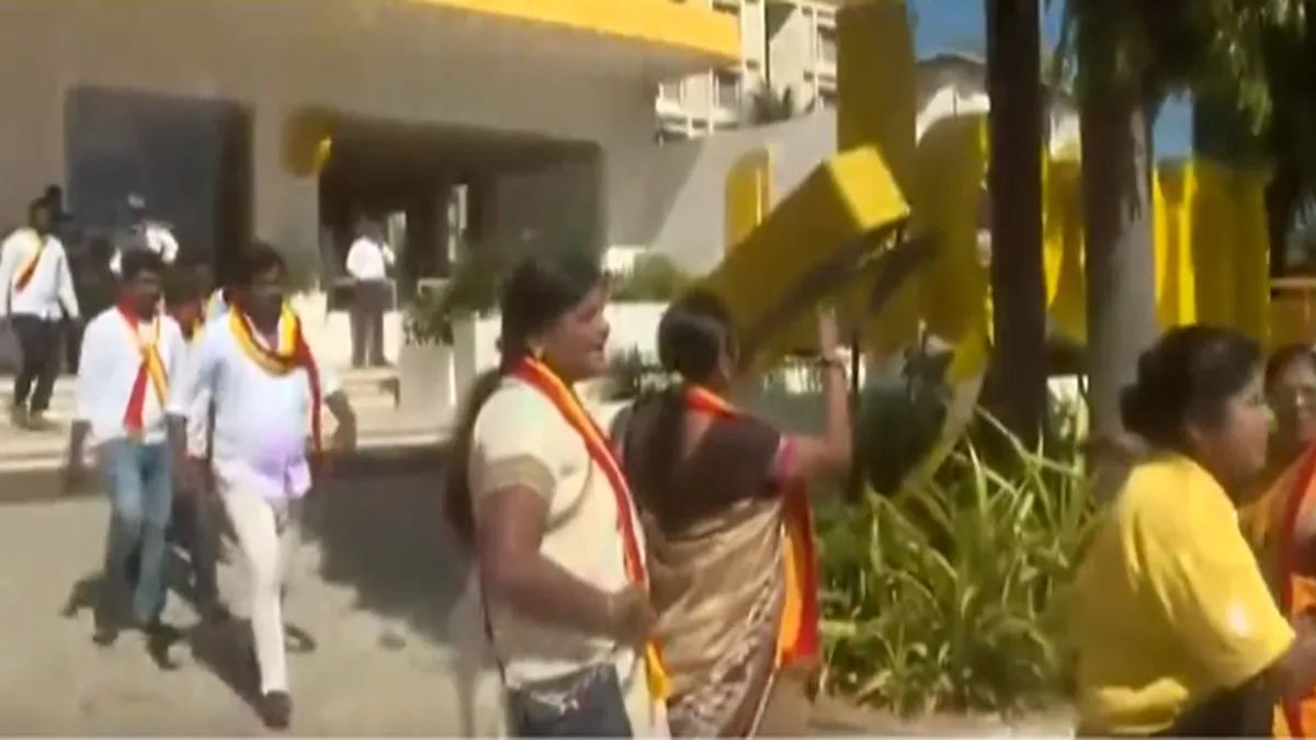 Kannada Row Live Signboards Torn Hotels Vandalised In Bengaluru