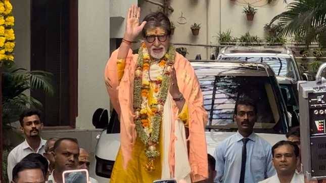 Amitabh Bachchan Greets Hoards Of Fans Outside His Residence On 81st