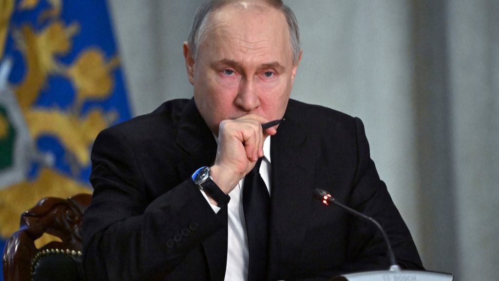 Putin Promises Ceasefire in Ukraine if Kyiv Withdraws Troops & Renounces Plans to Join NATO