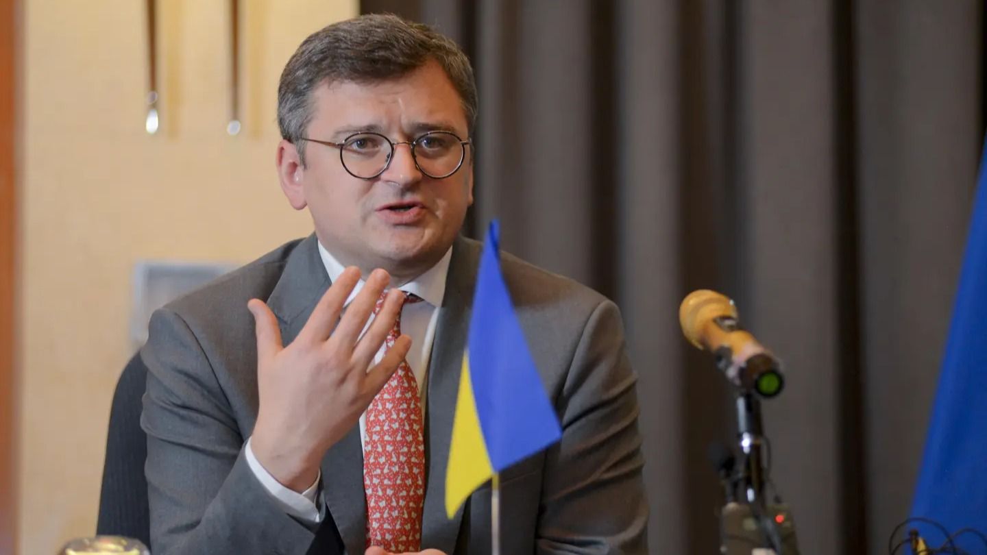 Ukraine’s Foreign Minister Kuleba Resigns as Russian Strikes Kill 7 People in Lviv