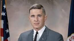 William Anders, Former Apollo 8 Astronaut Who Captured Earthrise, Dies in Washington Plane Crash