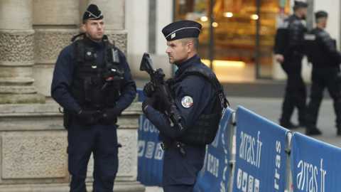 BREAKING: Paris Airport Receives Bomb Threat