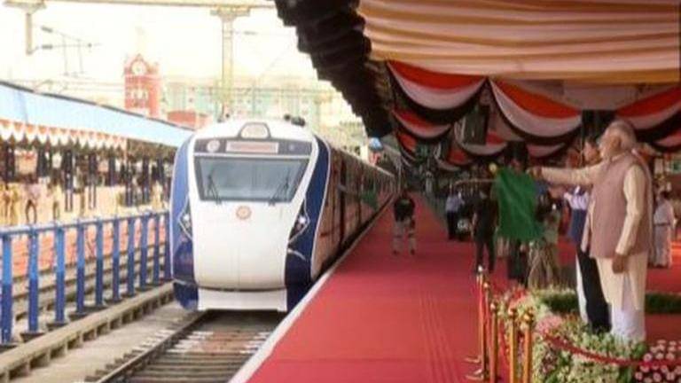 PM Modi Flags Off Chennai Coimbatore Vande Bharat Express In Tamil Nadu