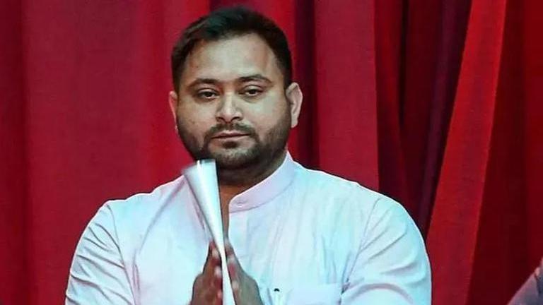 Land For Job Scam Cbi Summons Dycm Tejashwi Yadav S Ps To Appear In