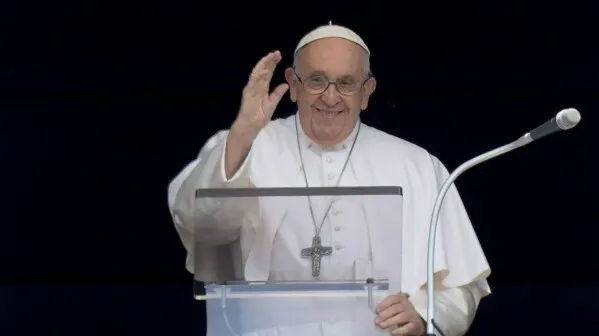 Pope Francis Meets Members of Belgium’s Catholic Community