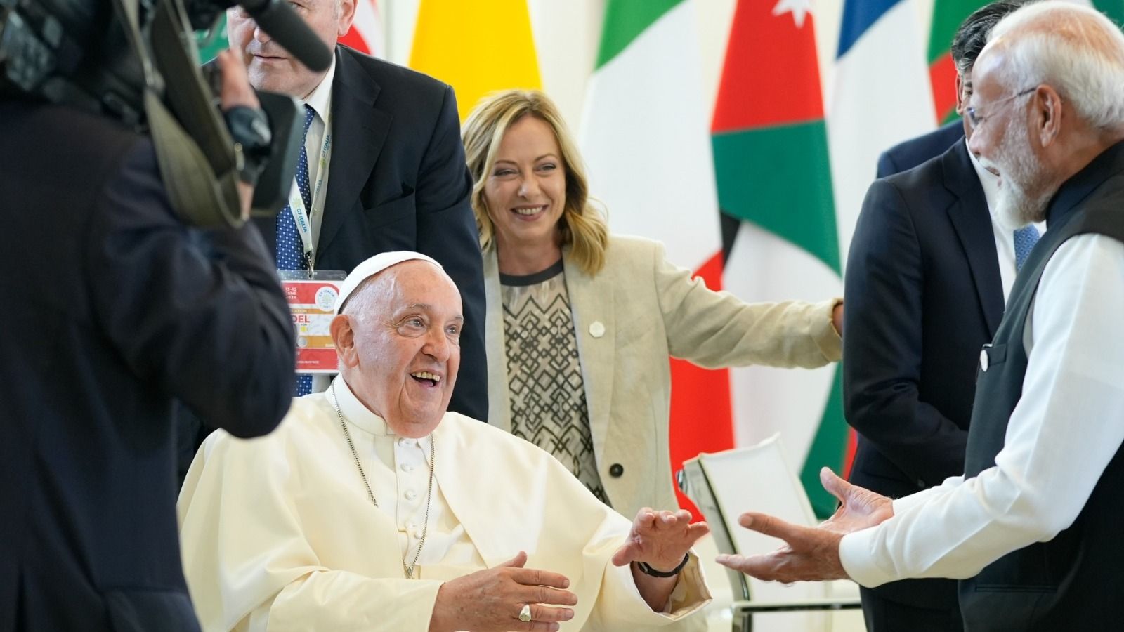 Pope Francis Becomes First Pontiff to Address a G7 Summit, Raises Alarm About AI