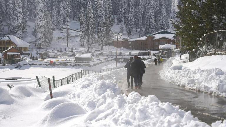 Sinthan Pass Remains Open To Promote Winter Tourism In J K Republic World